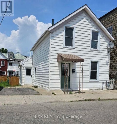 108 GEORGE STREET Brockville ON K6V3V9