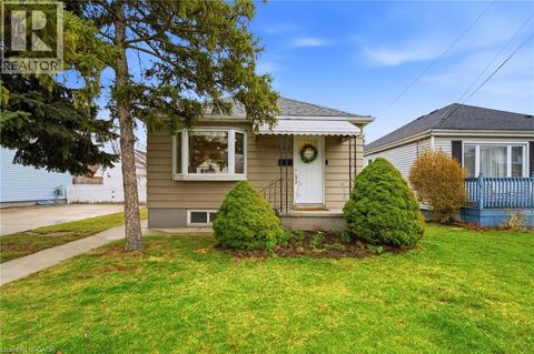 547 COCHRANE Road Hamilton ON L8K3H4
