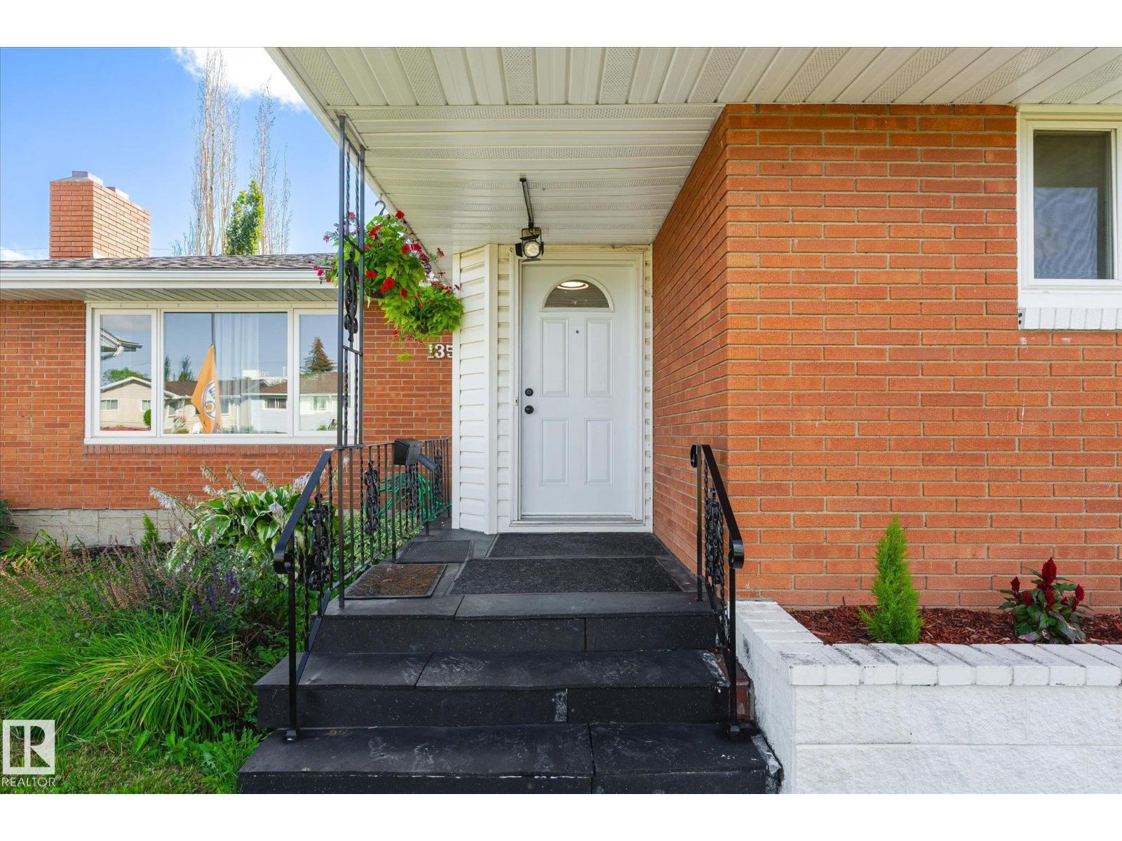 13543 139 ST NW