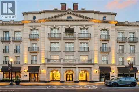 300 RANDALL Street Unit# PH1 Oakville ON L6J0G2