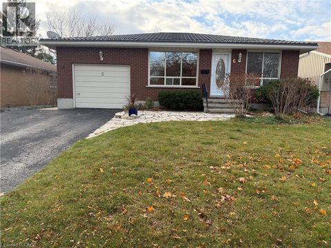 6 BURDOCK Boulevard Brantford ON N3R6B6