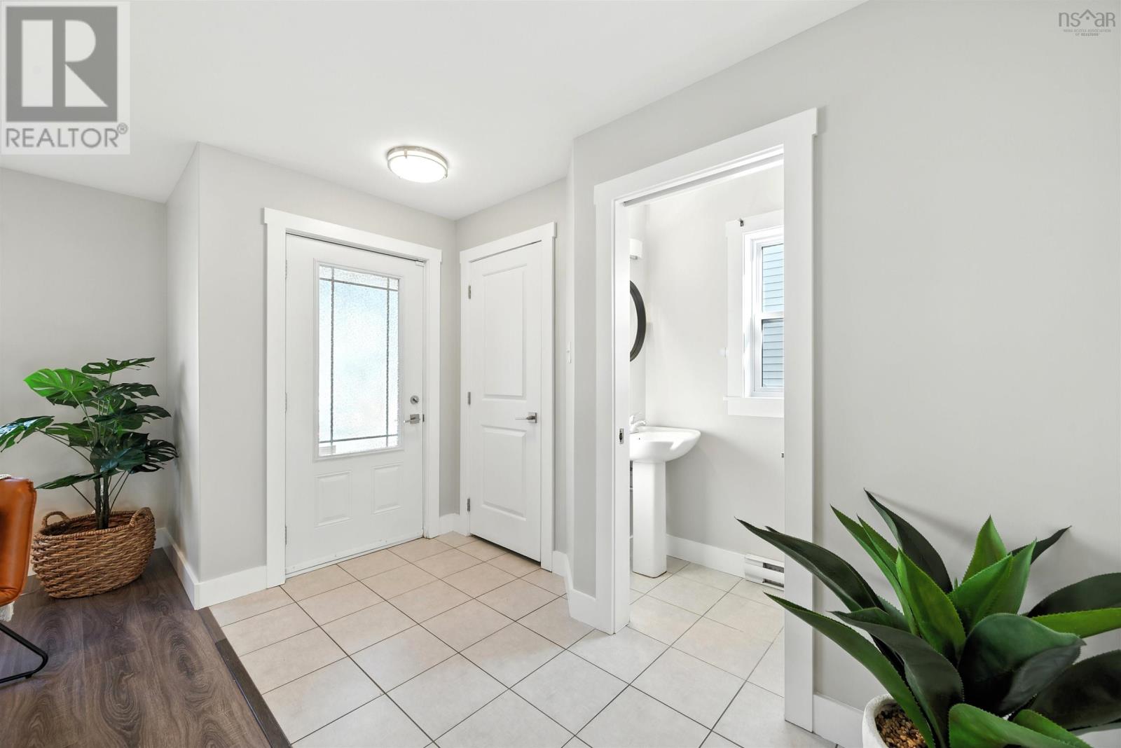 38 Quartz Drive