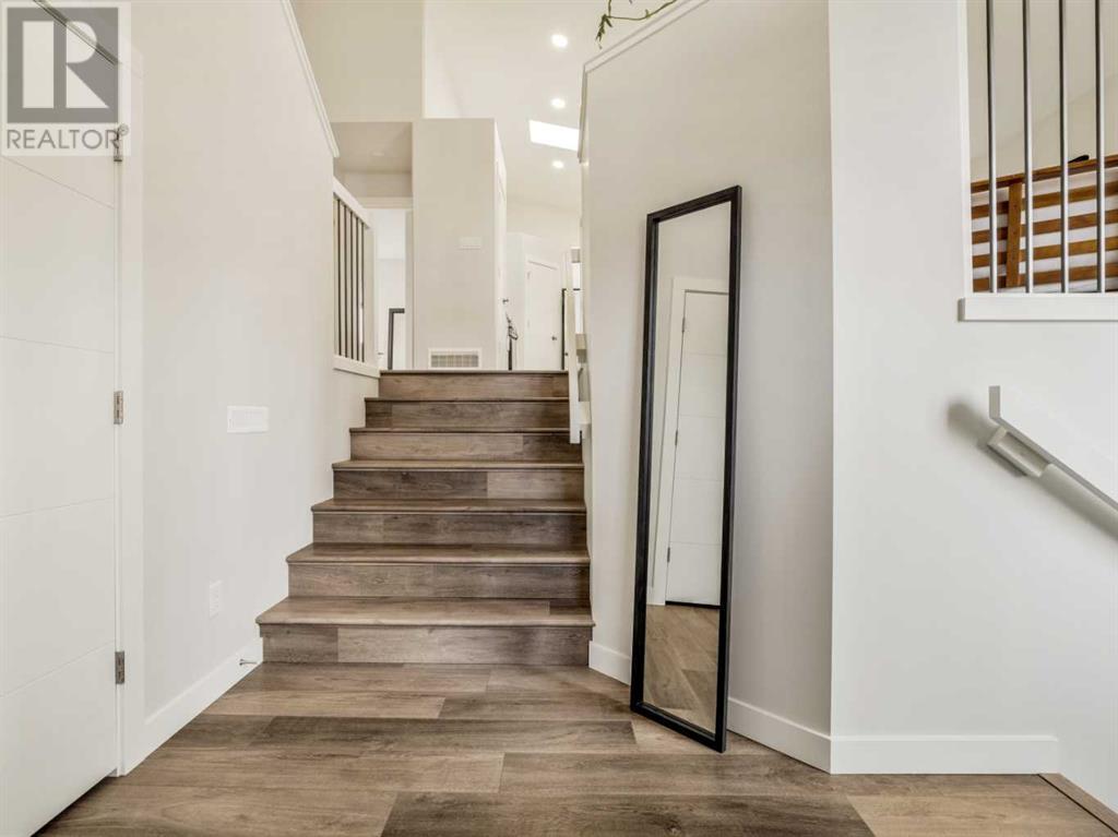 102 Riverwood Manor W