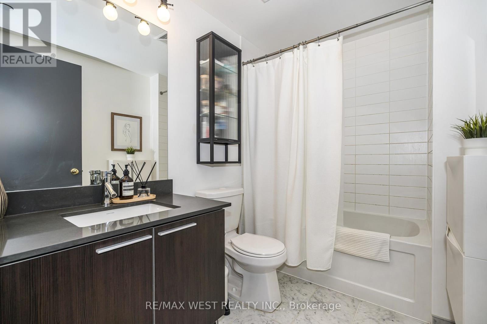 1705 - 10 PARK LAWN ROAD