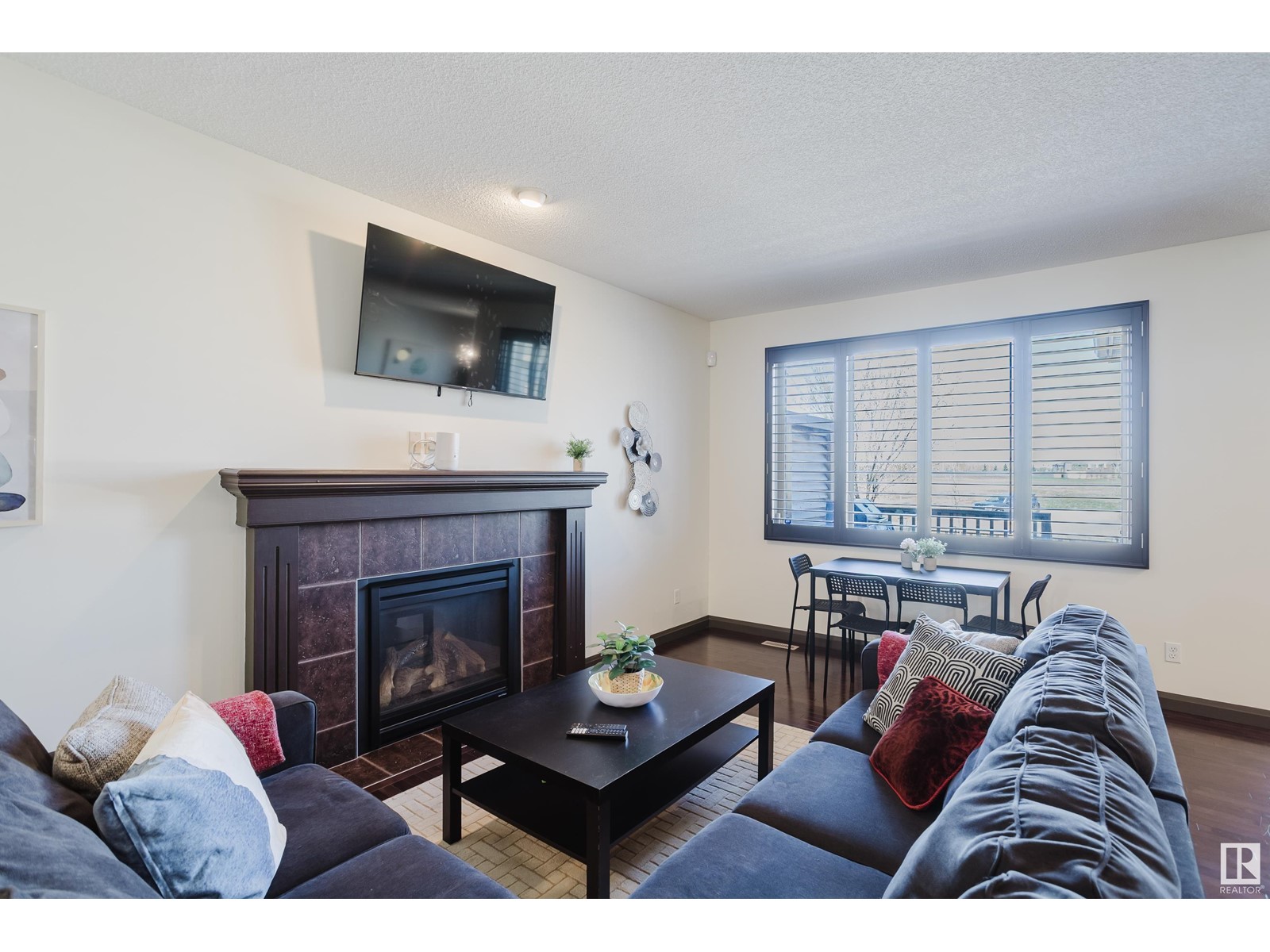 518 ADAMS WY SW