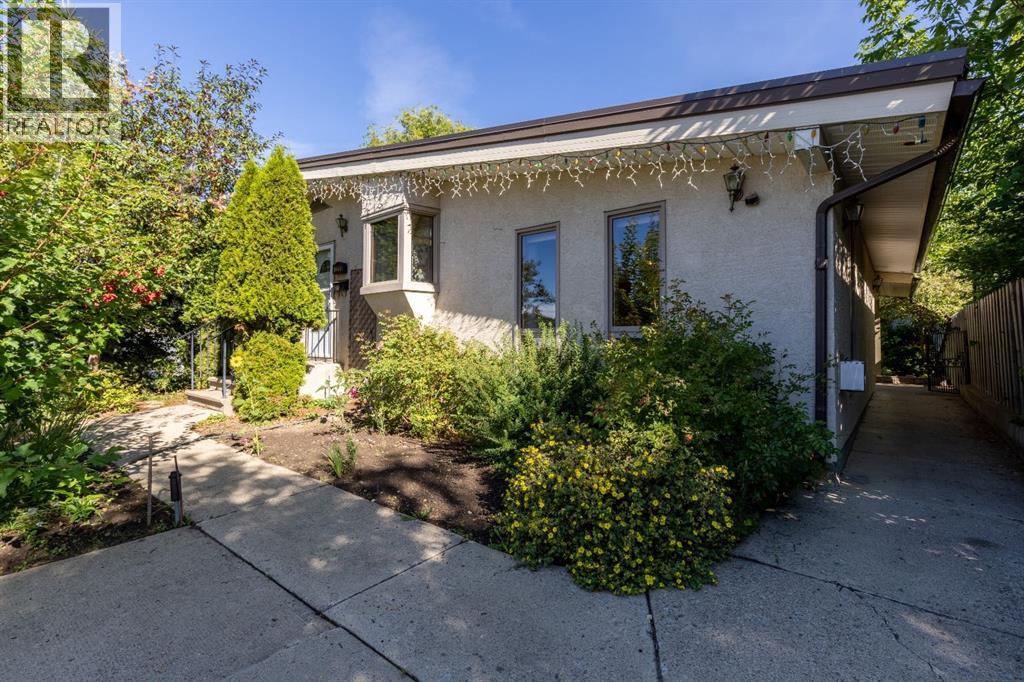 2201 6 Avenue N