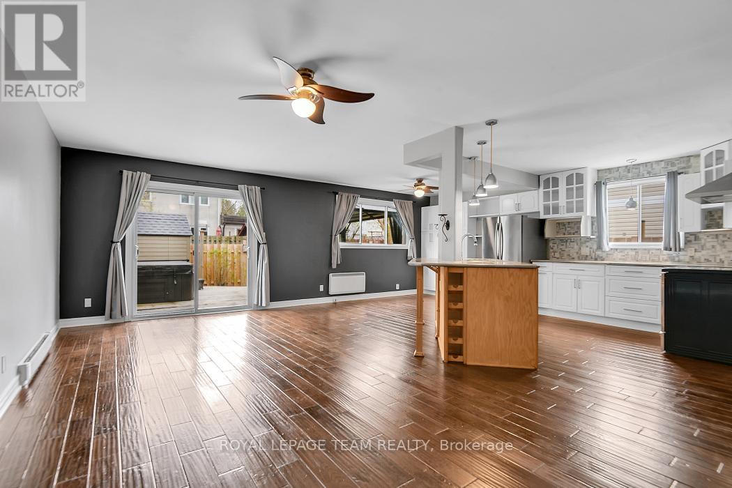 87 GRADY CRESCENT