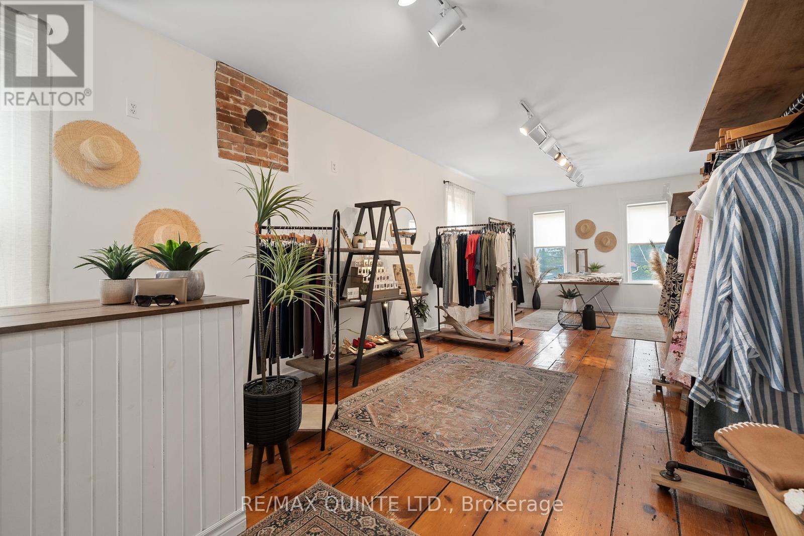 286 BLOOMFIELD MAIN STREET