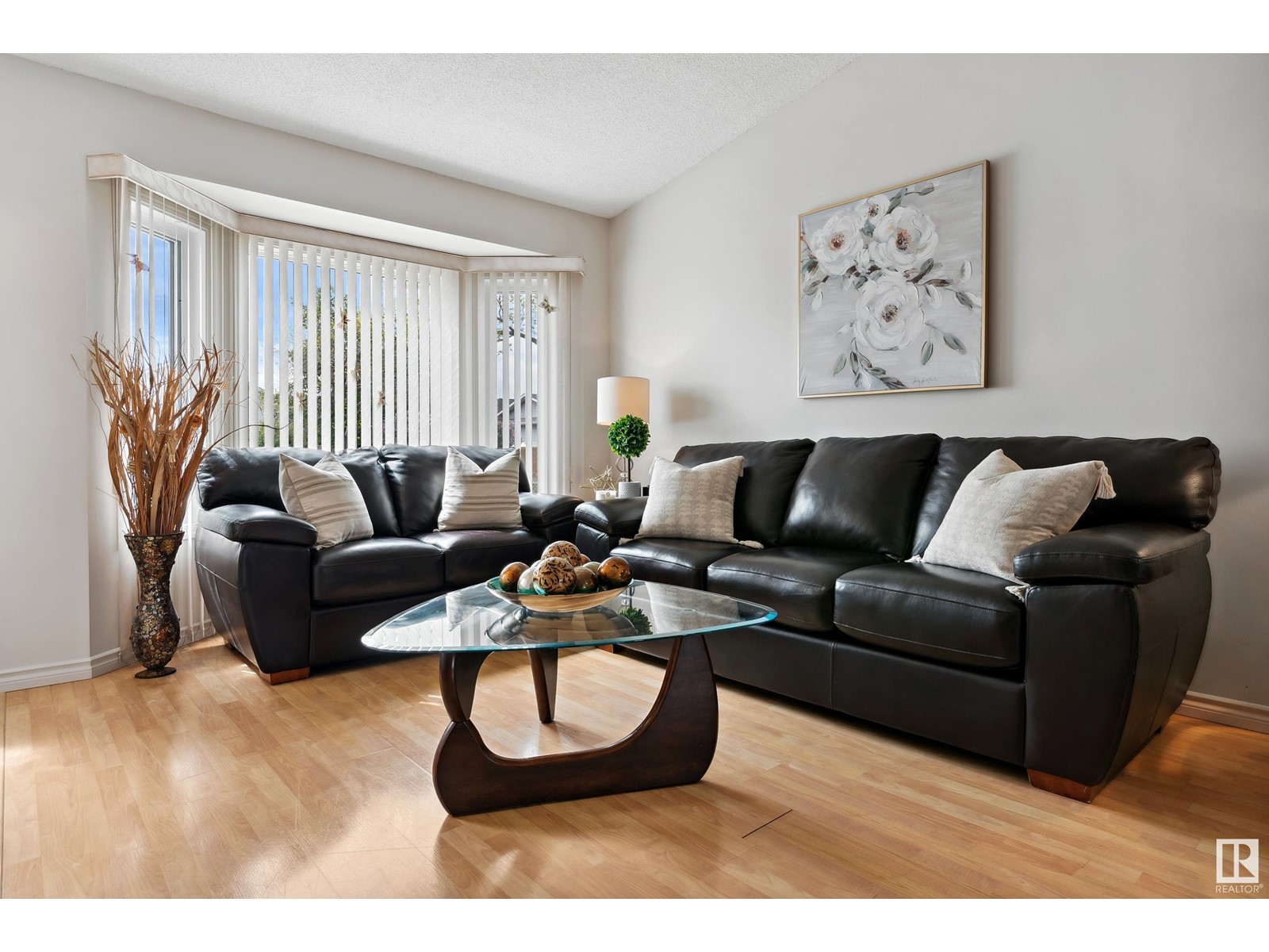 16 CIMMARON WY