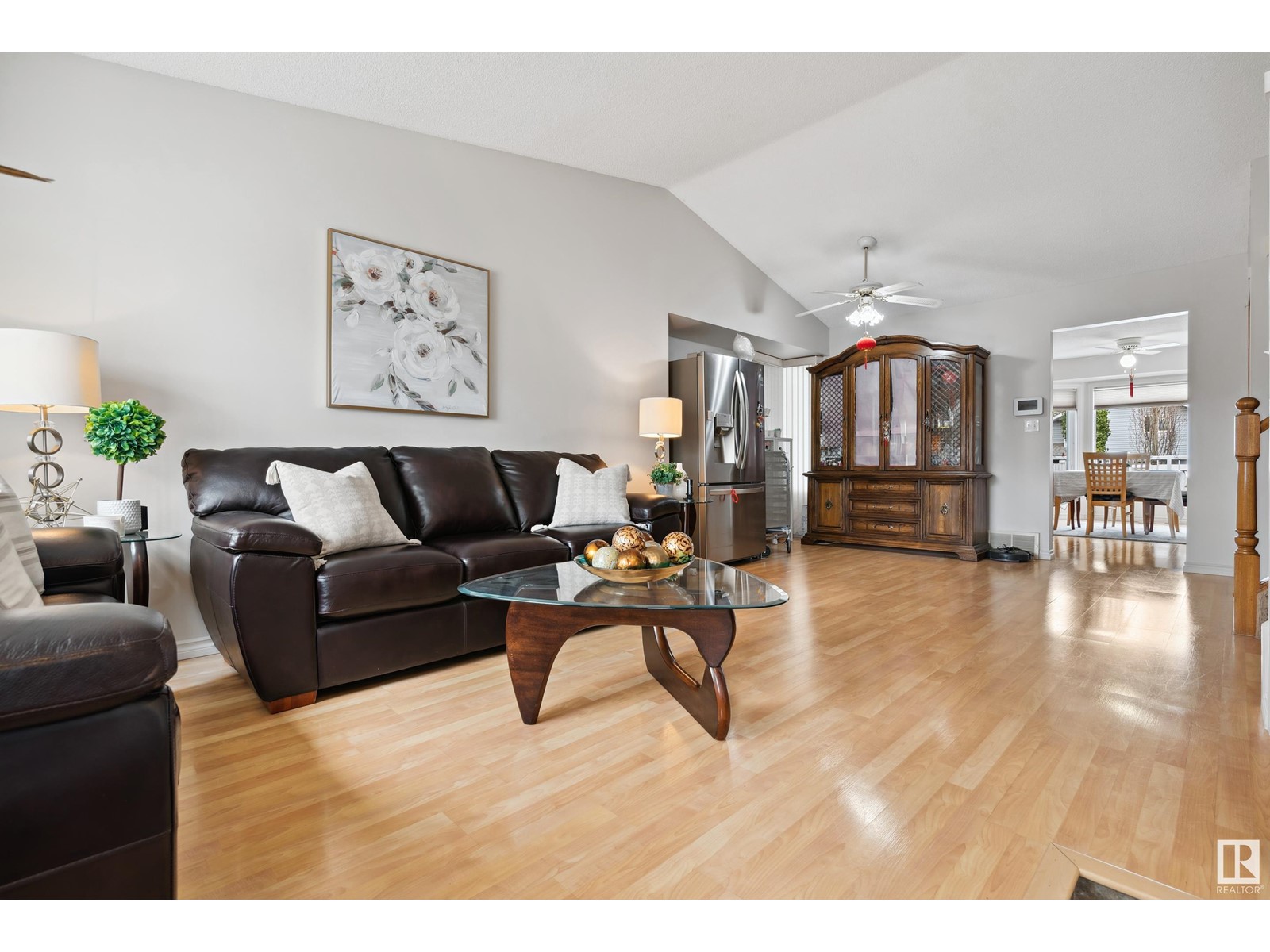 16 CIMMARON WY