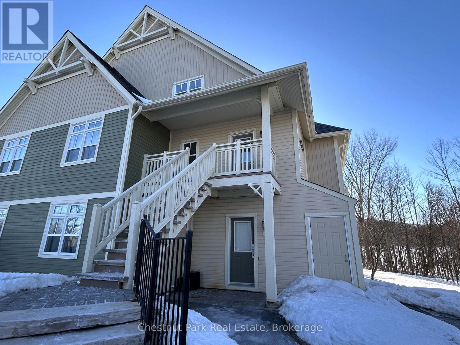 135 - 130 FAIRWAY COURT