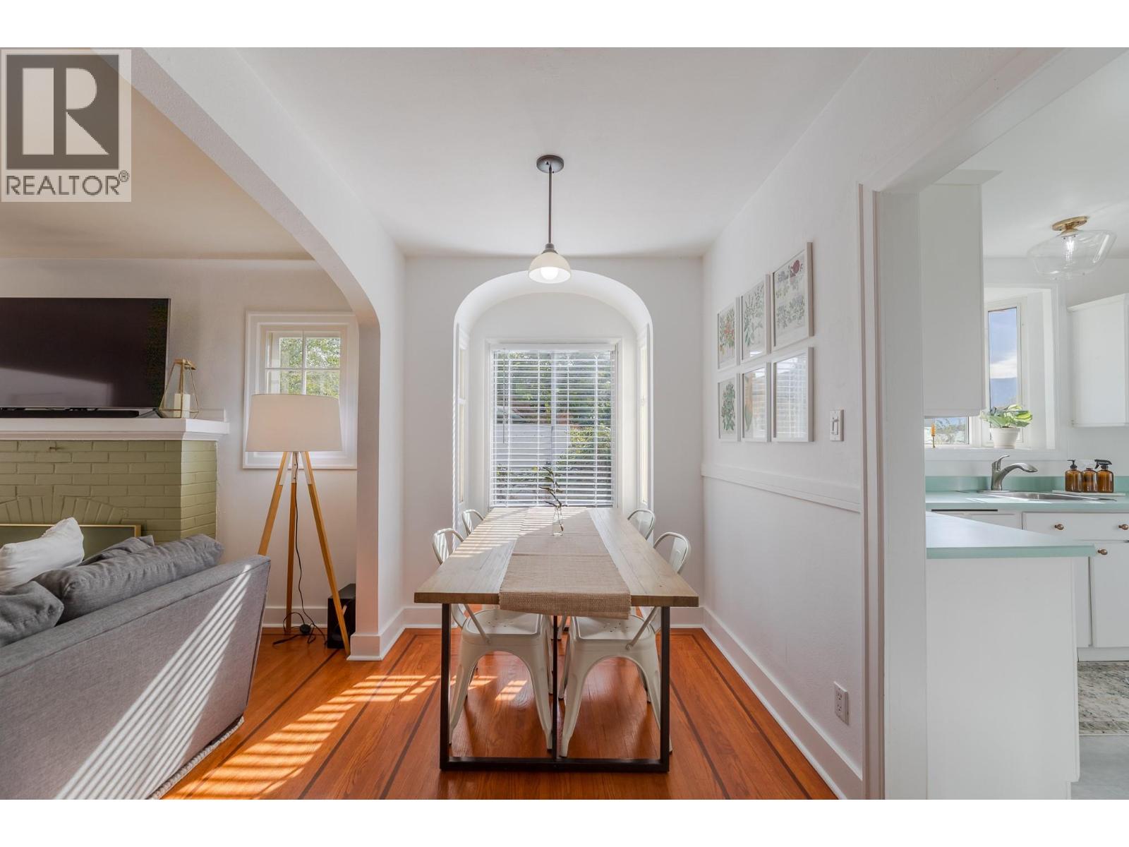 1027 Government Street