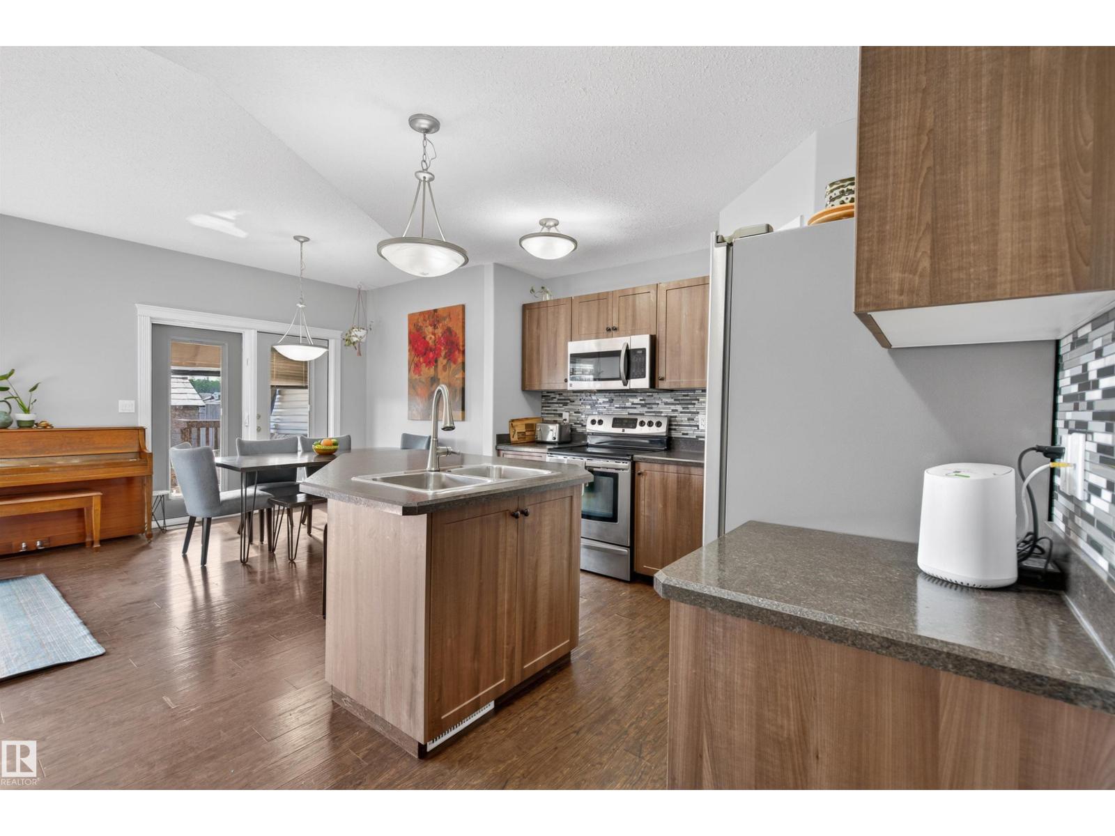 6807B 47 ST