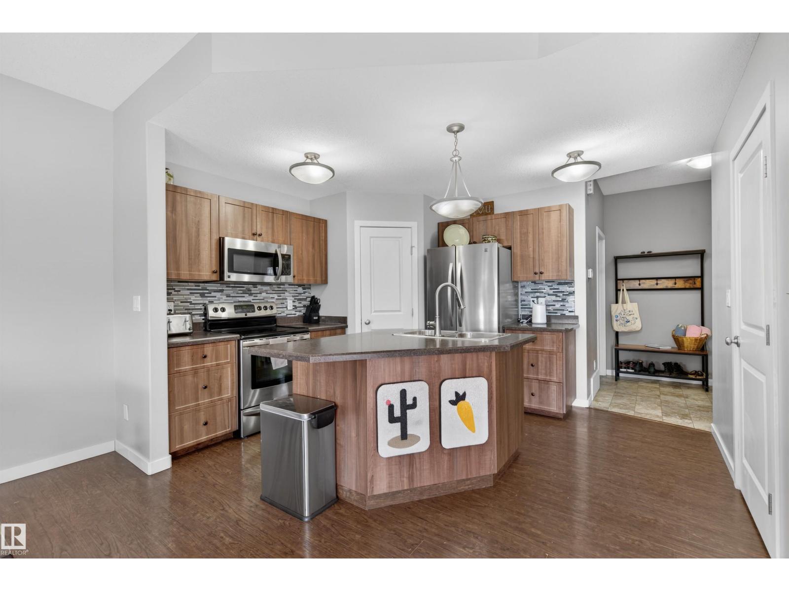 6807B 47 ST