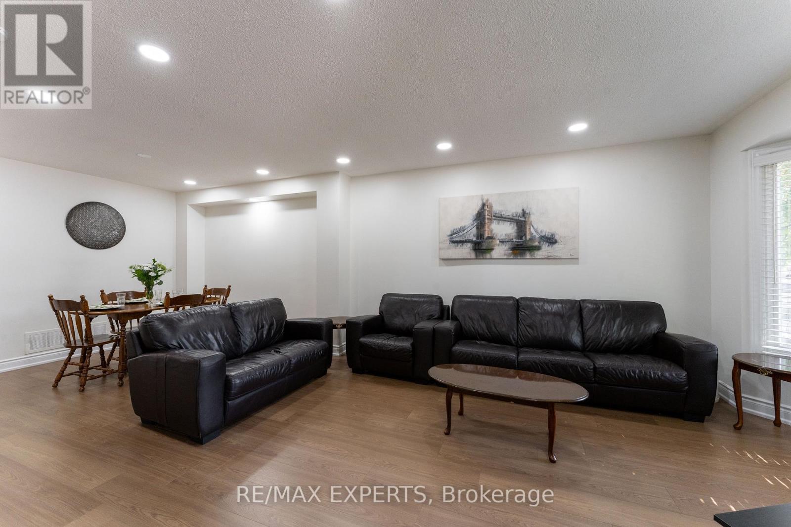 39 SOFTNEEDLE AVENUE