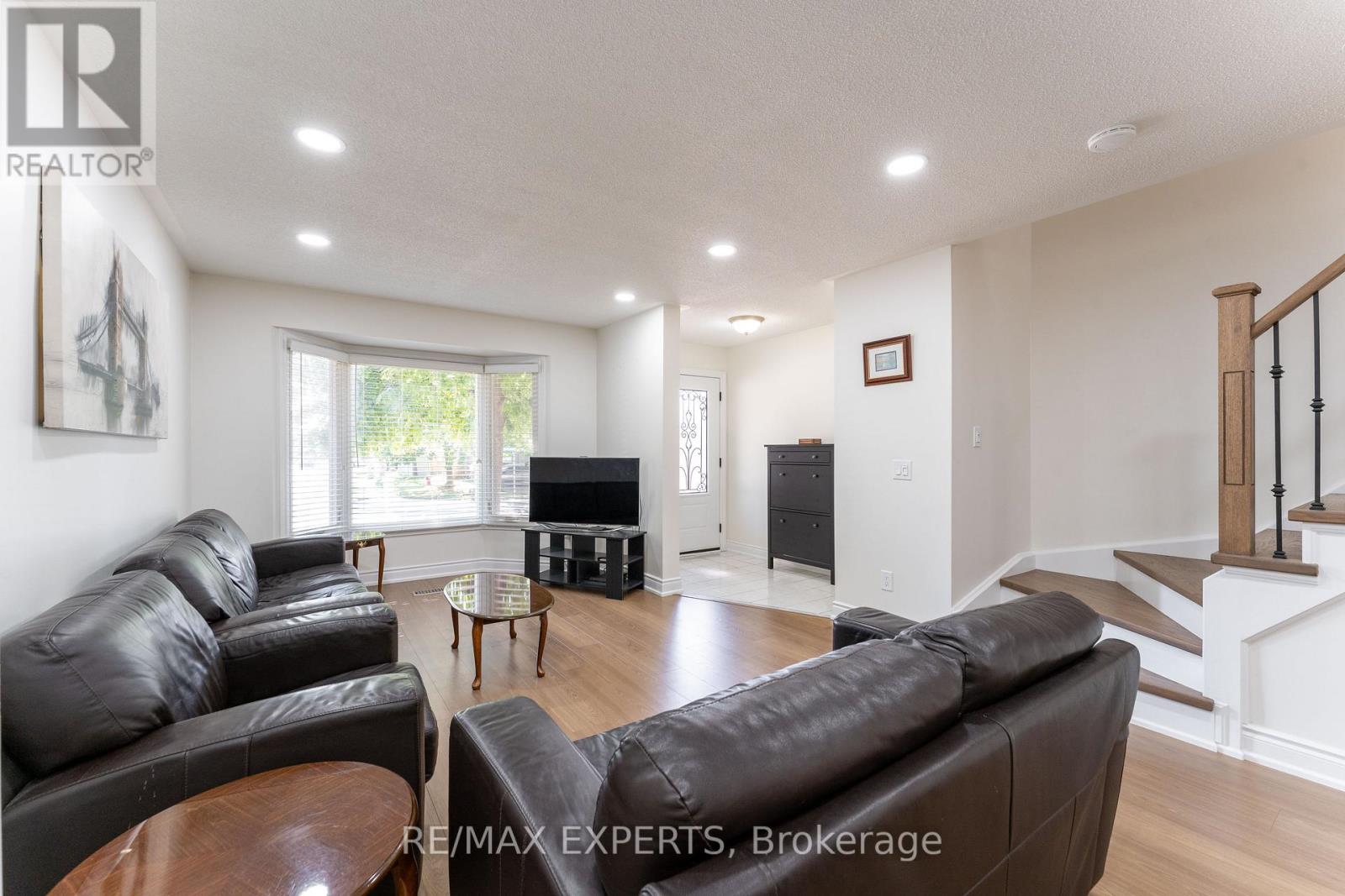 39 SOFTNEEDLE AVENUE