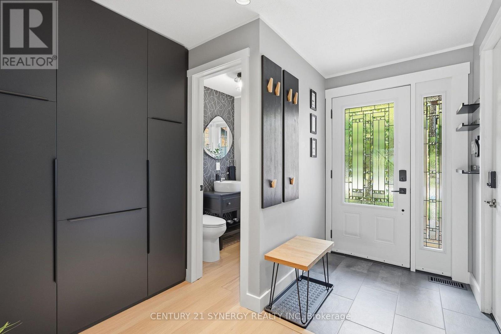 6058 FORESTGLEN CRESCENT