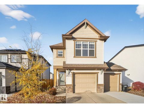 1096 SECORD PROMENADE NW Edmonton AB T5T7B1