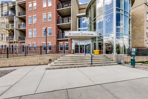2310, 11811 lake fraser Drive SW Calgary AB T2J7J1
