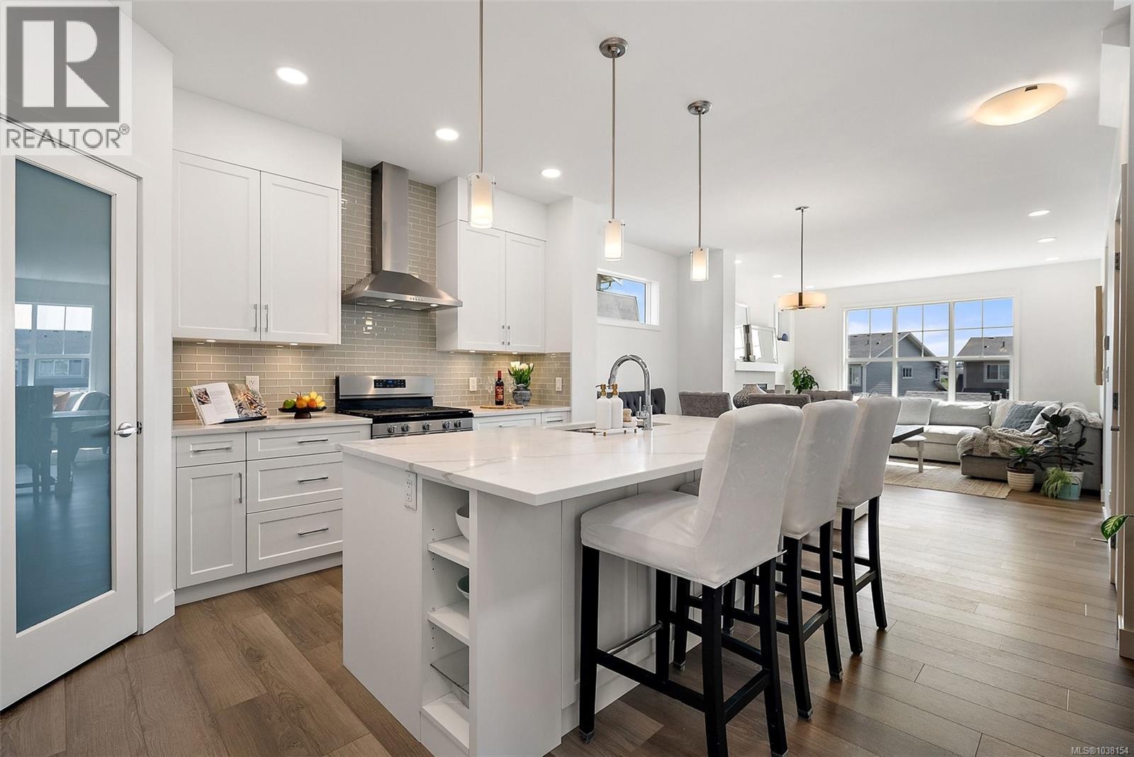 220 Caspian Dr