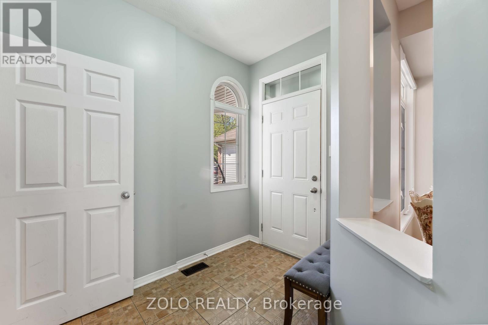 2421 GLANDRIEL CRESCENT