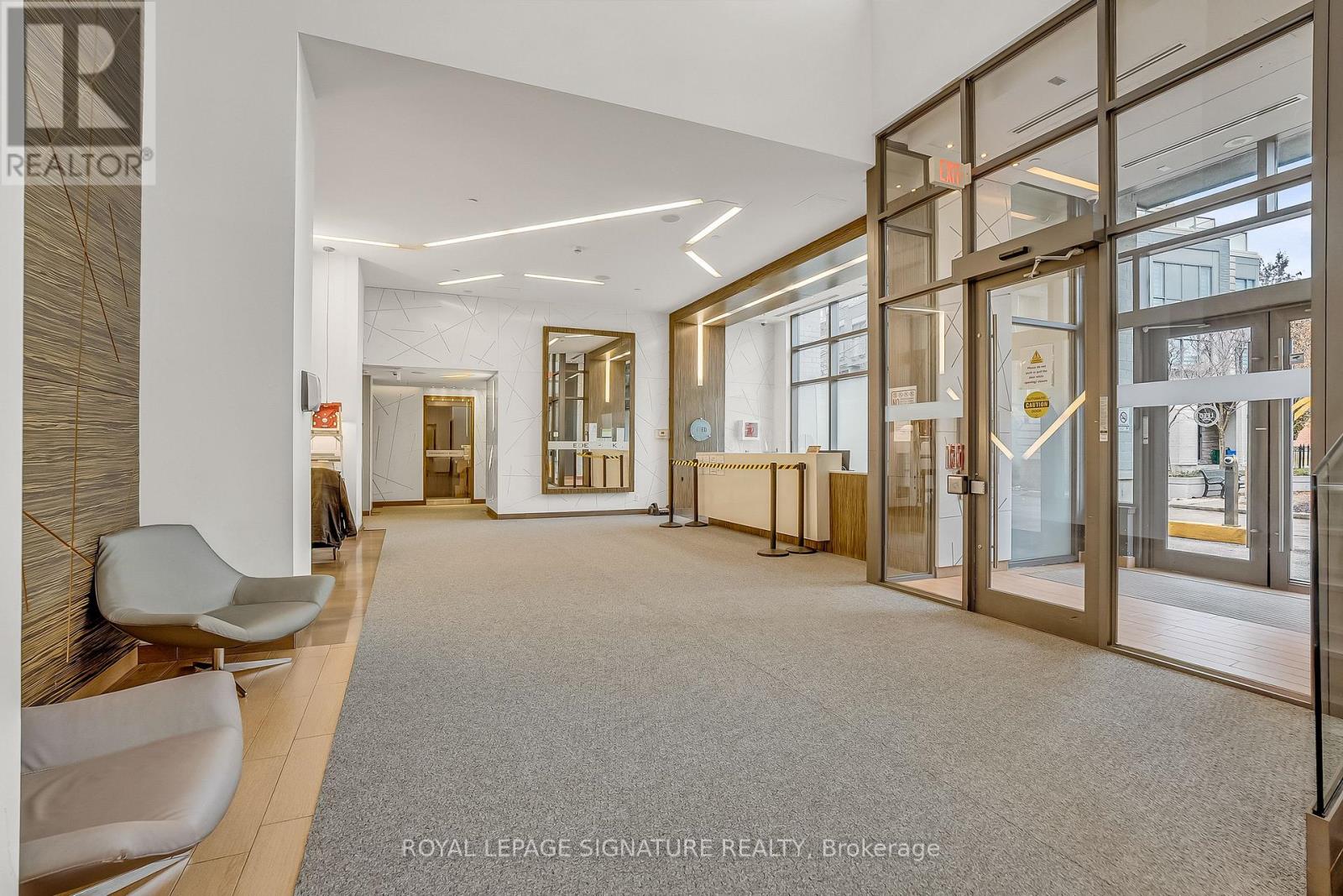 520 - 277 SOUTH PARK ROAD