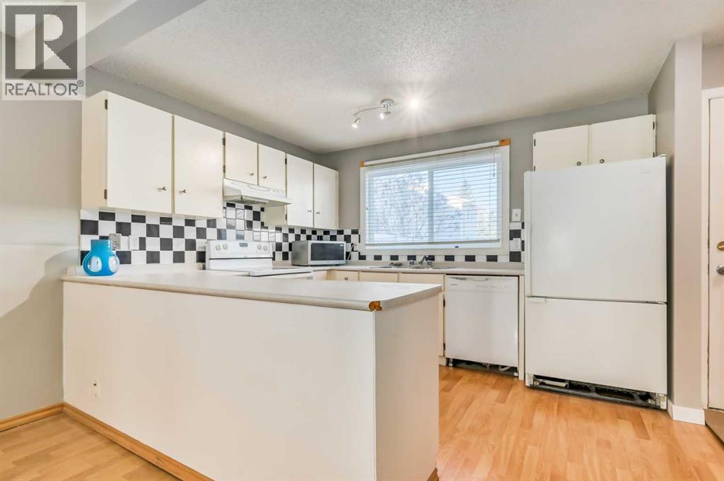 132 Woodmont Terrace SW