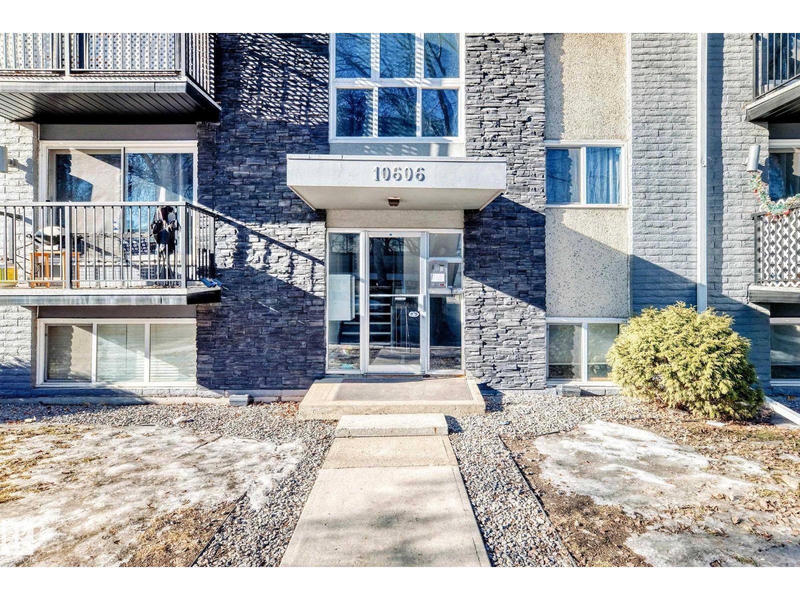 #302 10606 123 ST NW