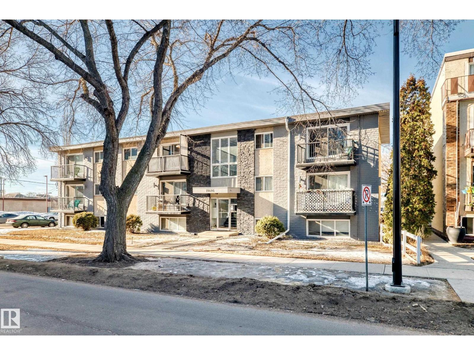 #302 10606 123 ST NW