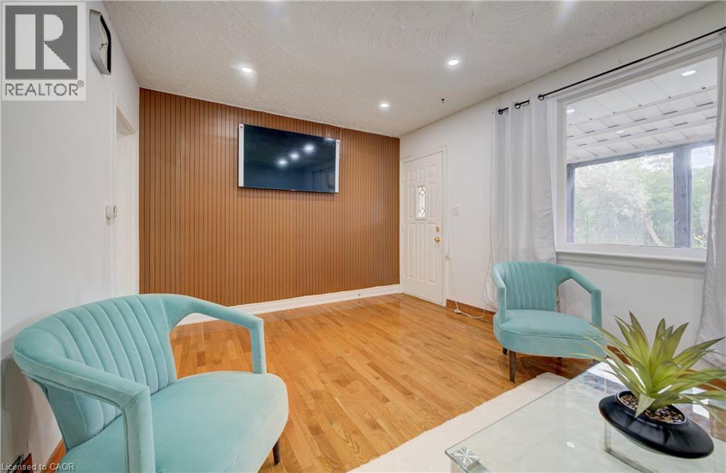 182 AVALON Place