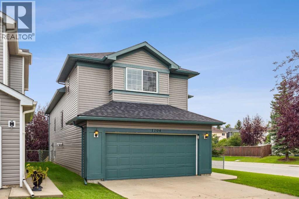 1104 Harvest Hills Drive NE