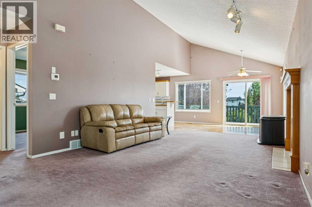 1104 Harvest Hills Drive NE