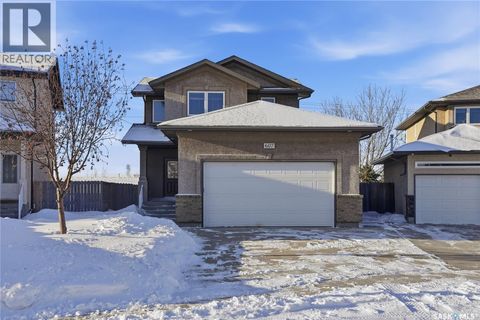 Property photo of 607 beckett crescent, saskatoon, SK s7n4x3