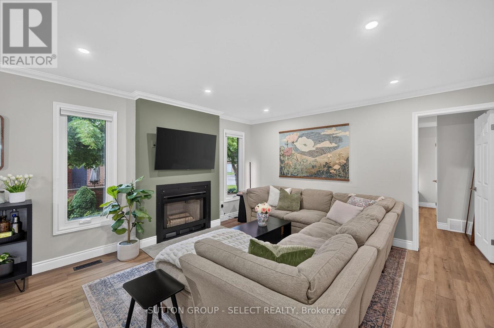 24 - 65 FIDDLERS GREEN ROAD