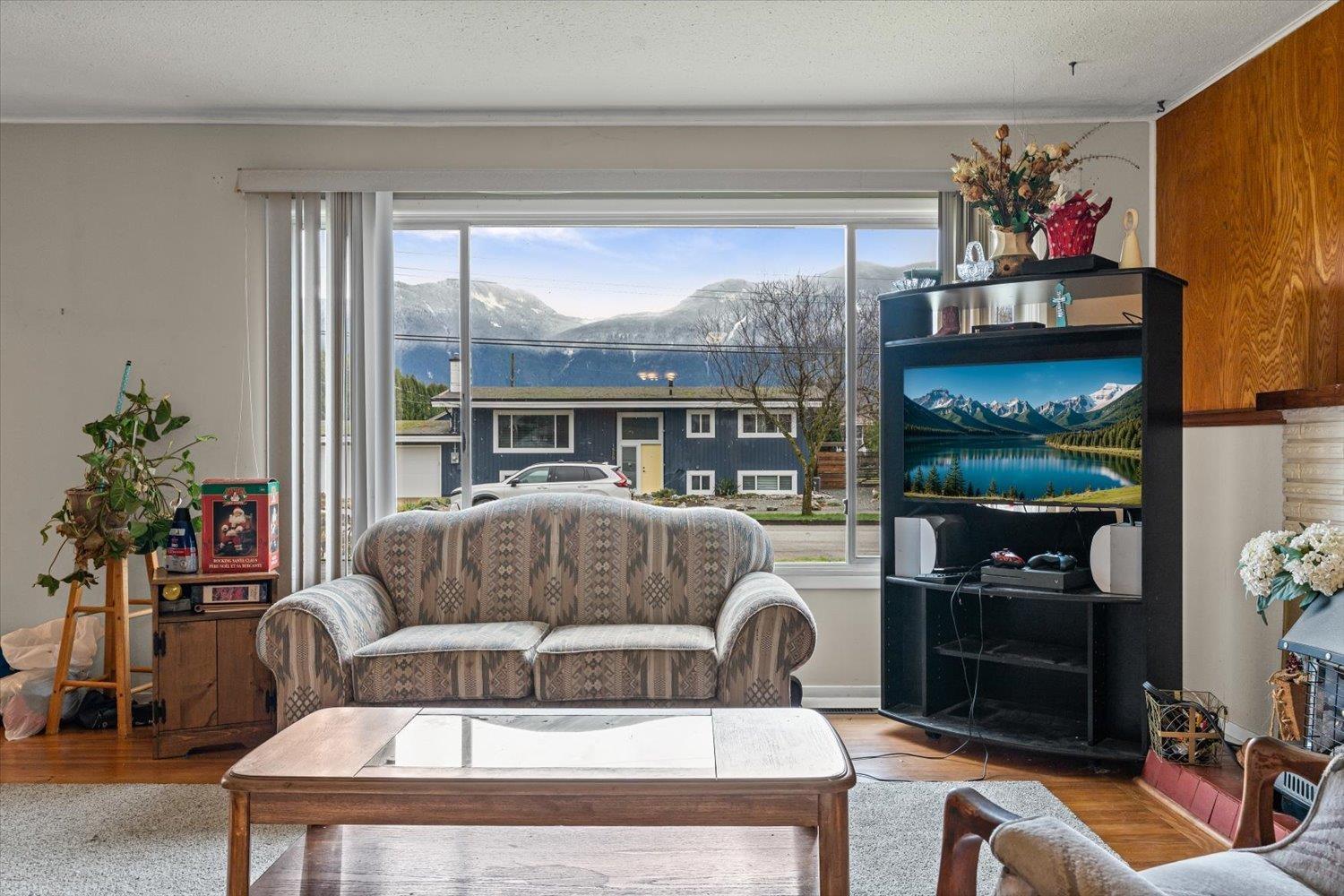 1549 VIMY ROAD|Agassiz