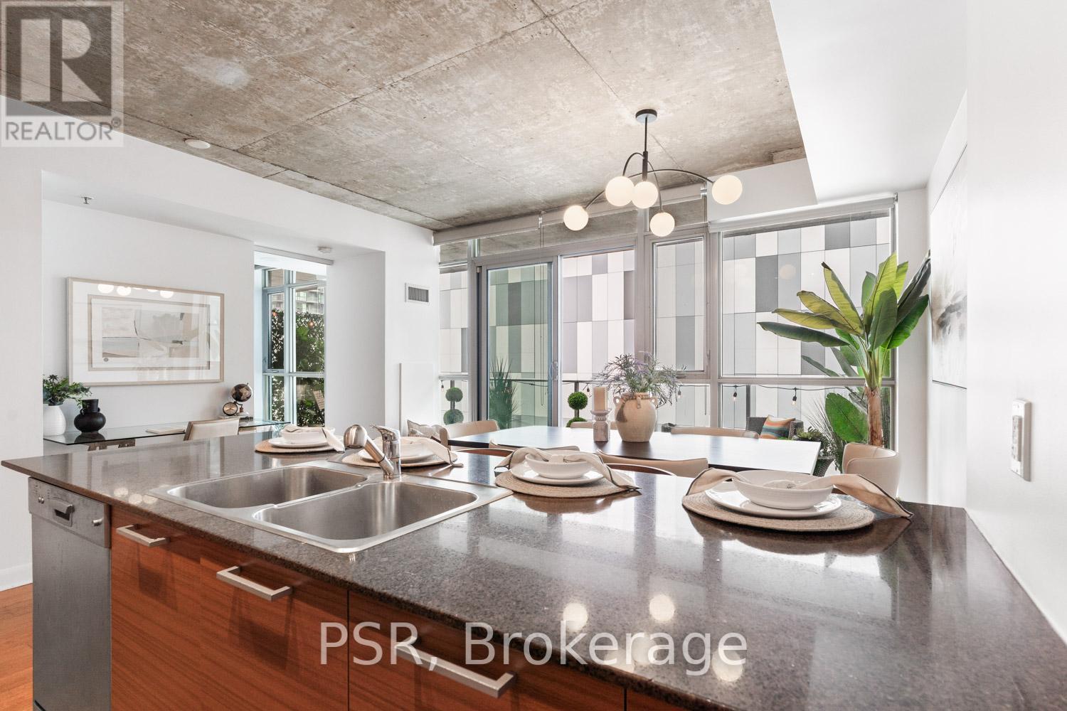 2805 - 375 KING STREET W