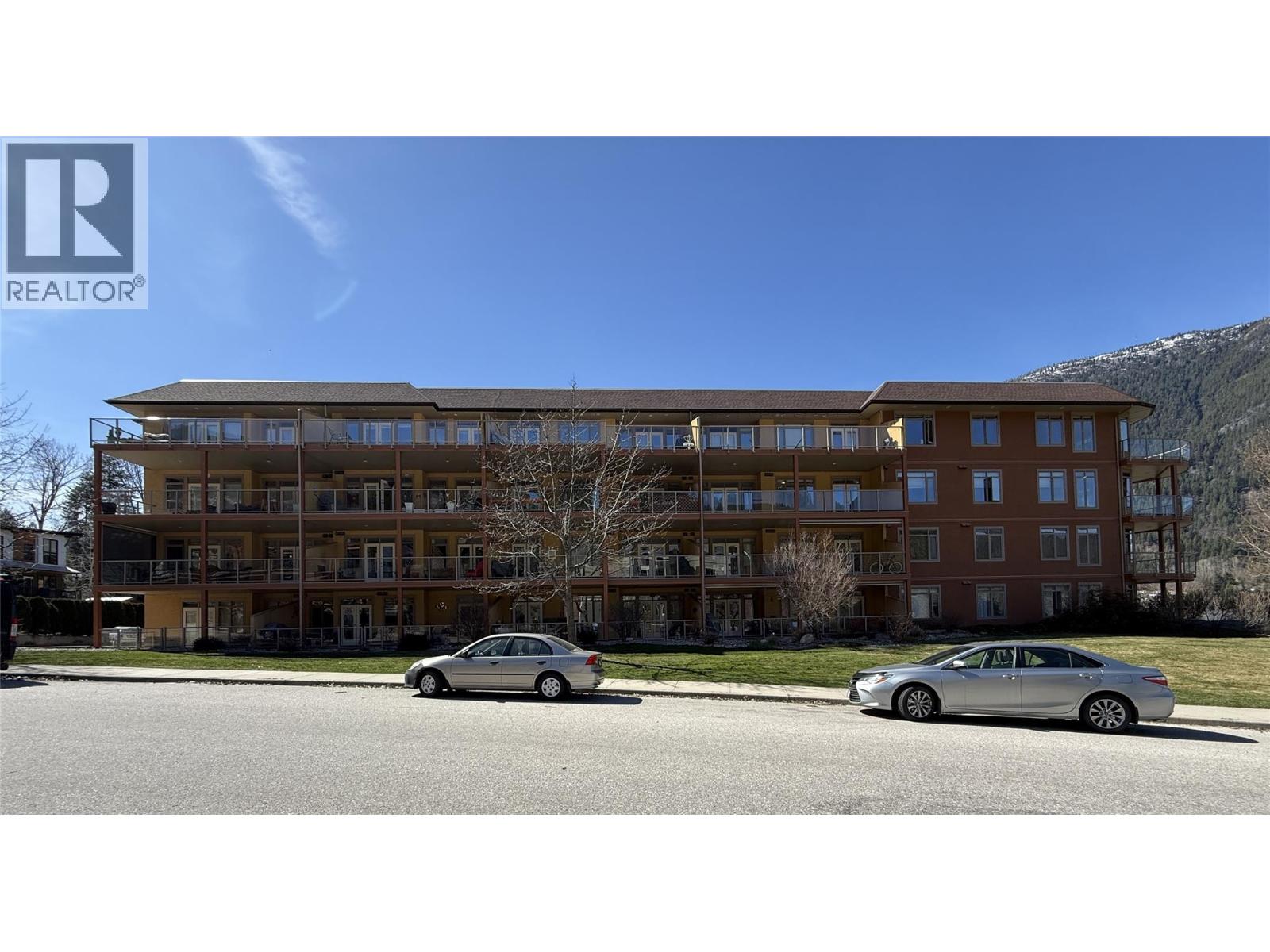 909 Radio Avenue Unit# 302