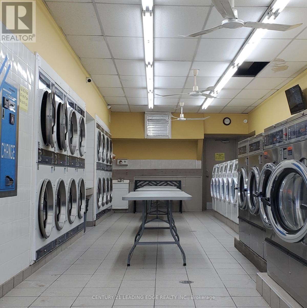 1935 GERRARD STREET E