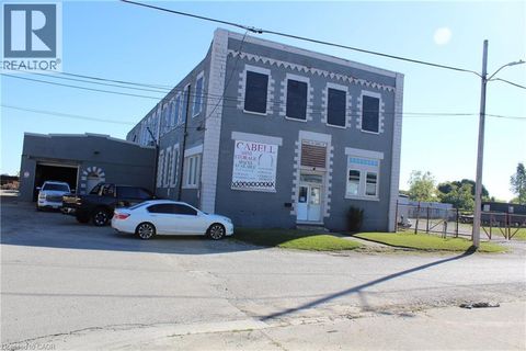 720 CABELL Street London ON N5Z1P7