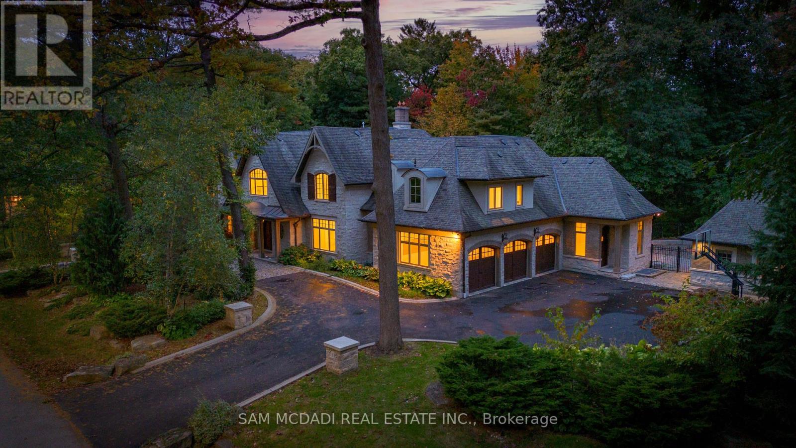 1135 ALGONQUIN DRIVE