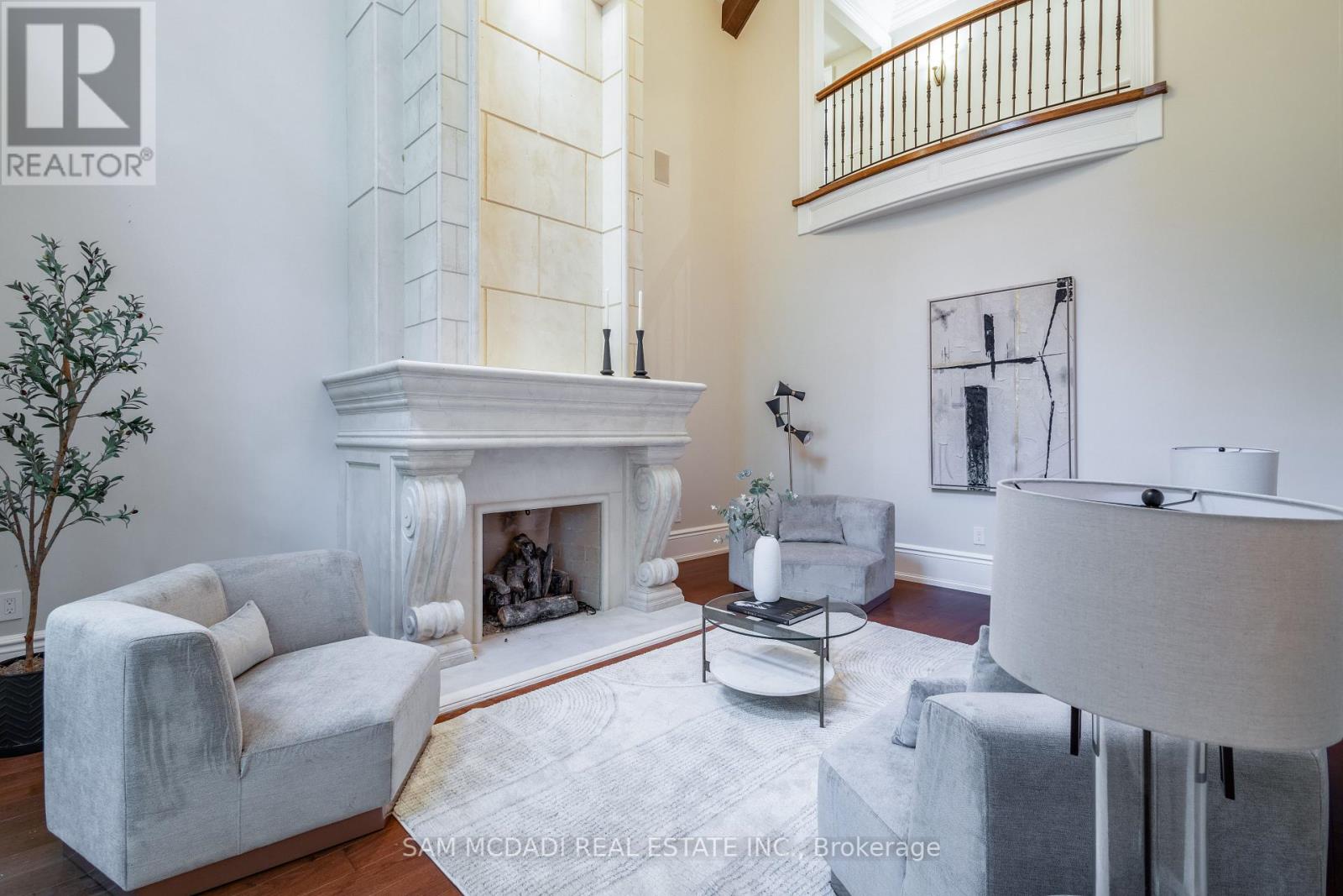 1135 ALGONQUIN DRIVE