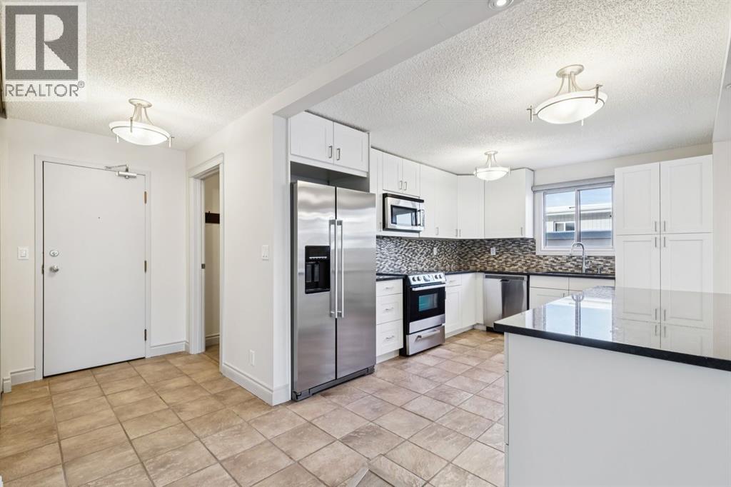 6, 1607 26 Avenue SW