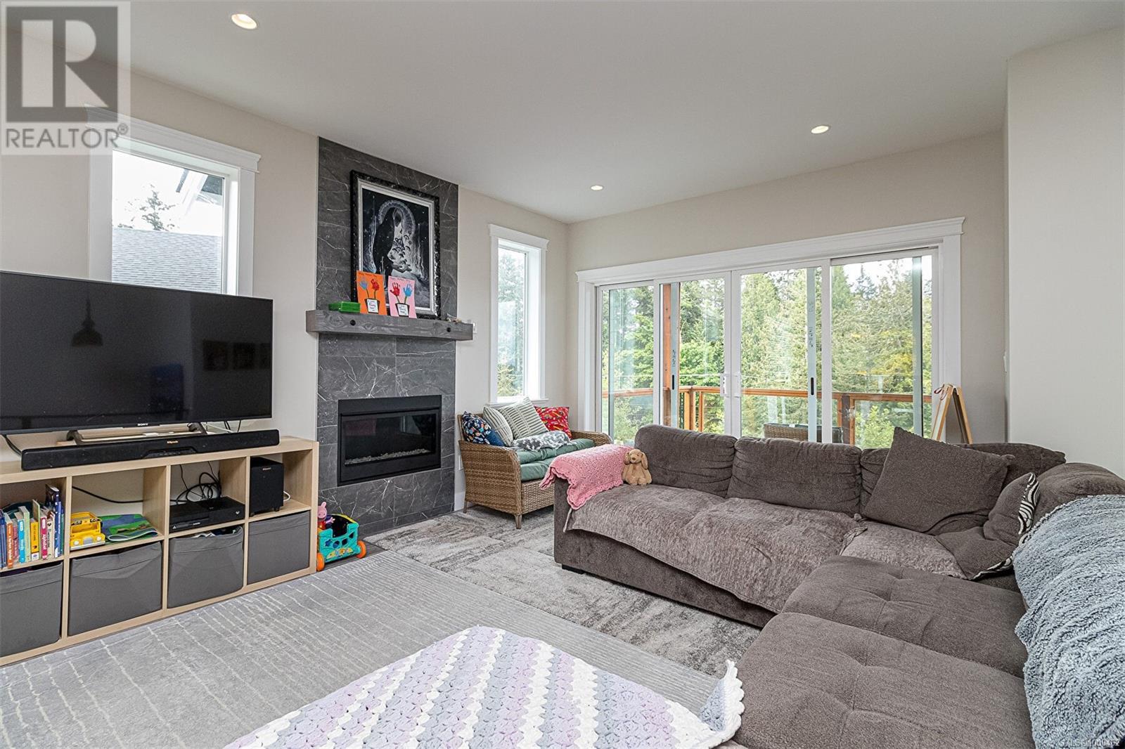 2115 Erinan Blvd