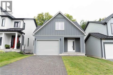 67 JULIE Crescent London ON N5X3X4