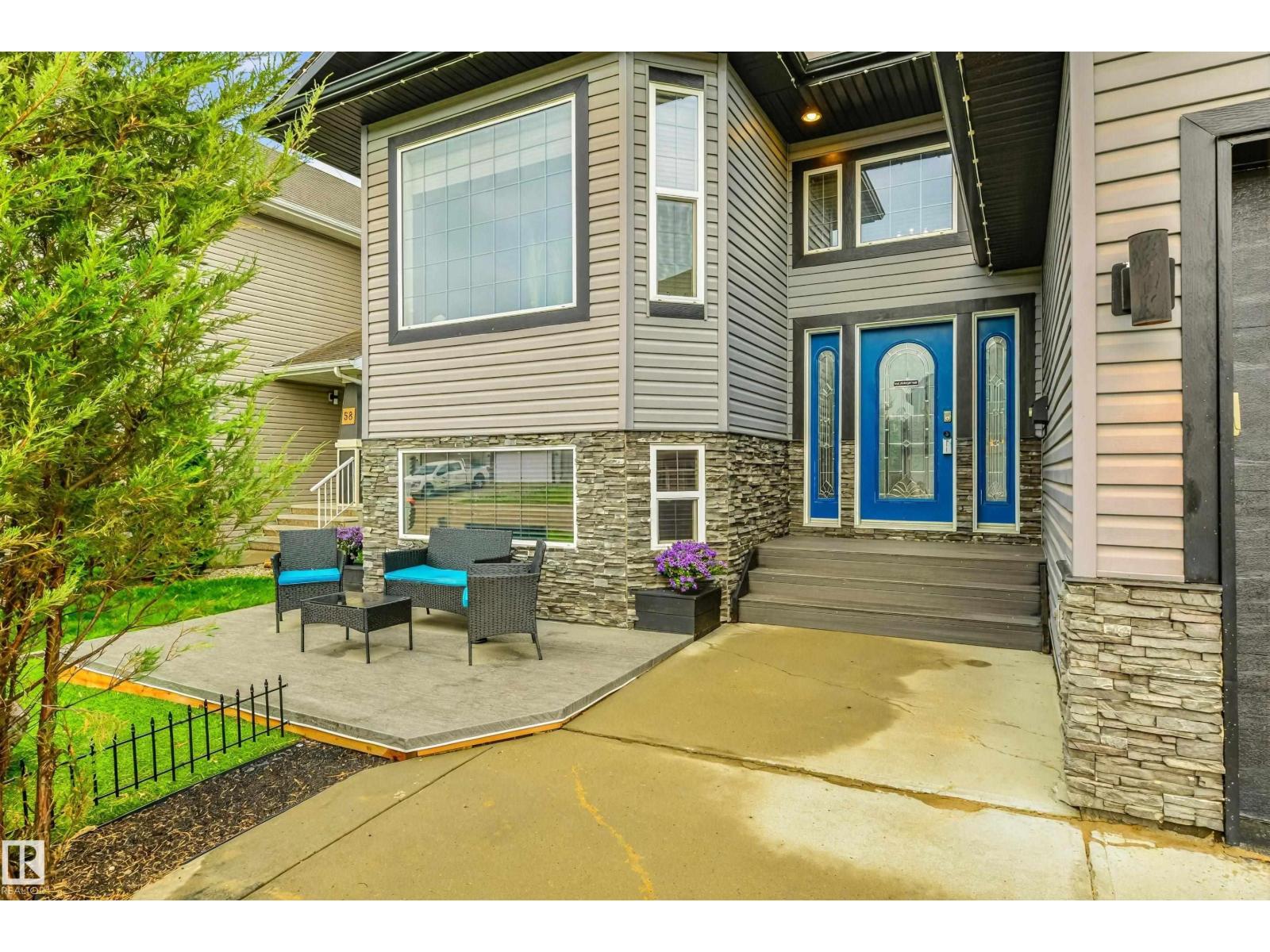 60 HUNTINGTON CR