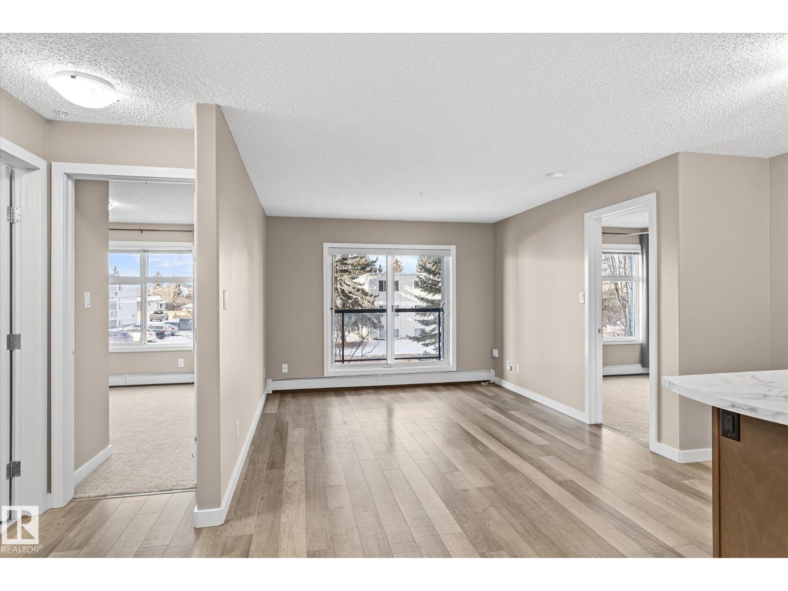 #257 7805 71 ST NW