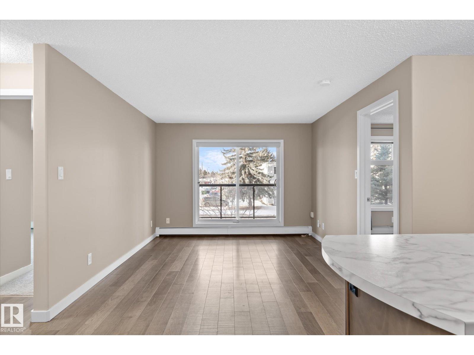 #257 7805 71 ST NW