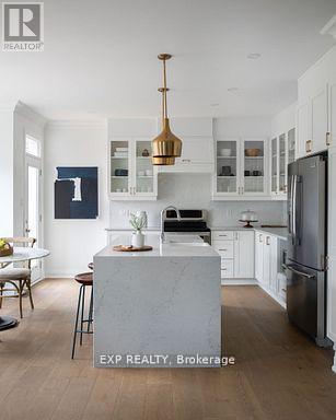 1028 DE PENCIER STREET