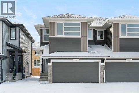 136 Southbow Village Way Cochrane AB T4C3J9