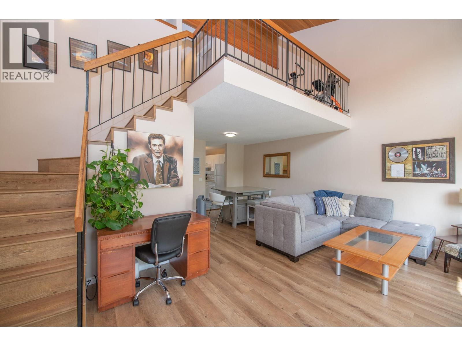 4004 24 Avenue Unit# 9